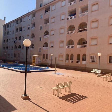 Sunny Appartment With Pool Torrevieja Center Extérieur photo